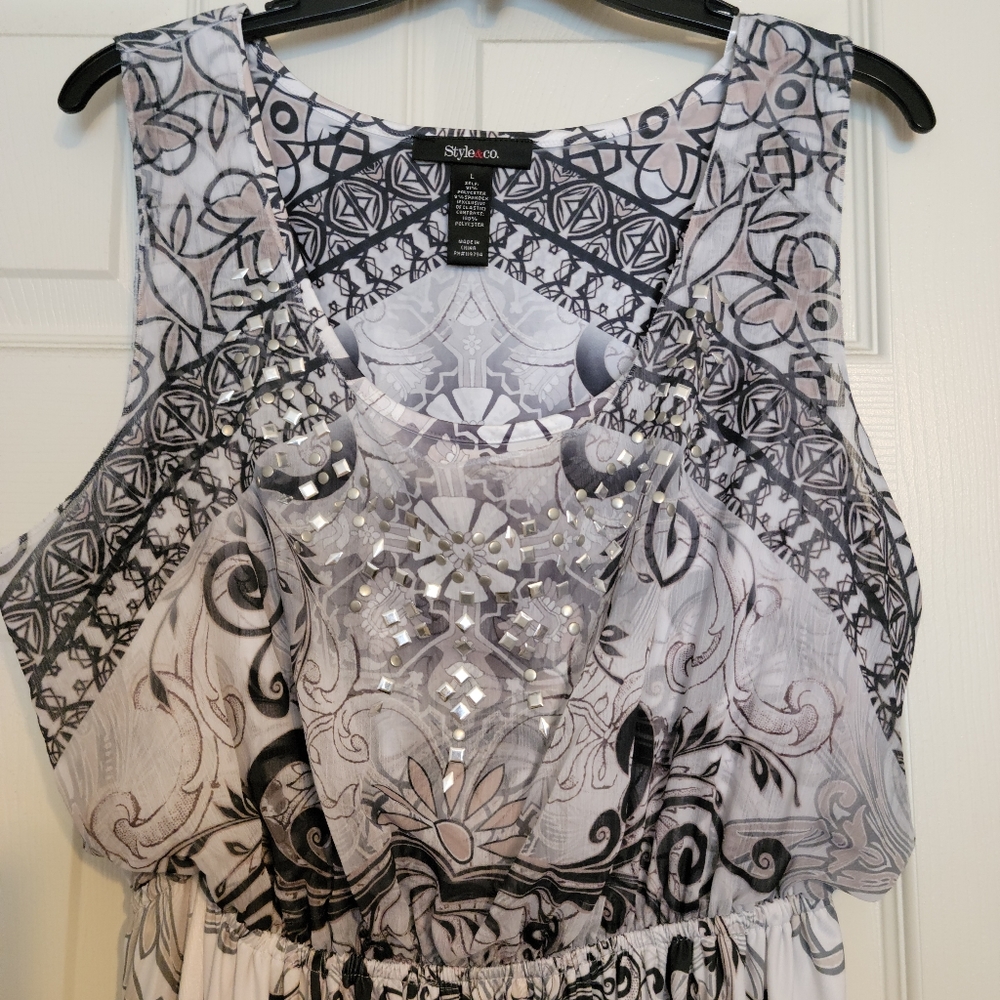 Maxi silver/gray/white dress